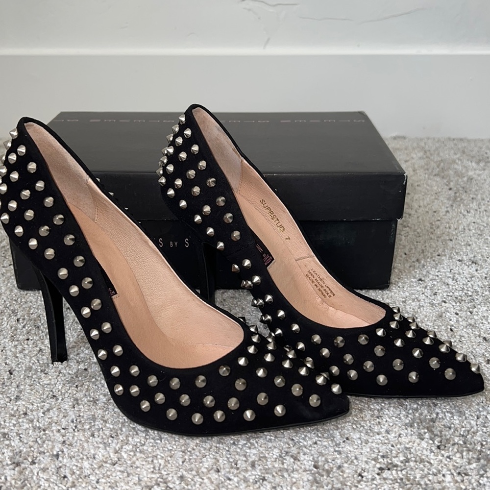 AUTH NIB Steven by Steve Madden Black Superstud Studded Stilleto Pumps US 7